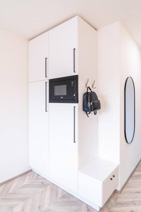 Center View B - With Self Check-in Apartment *